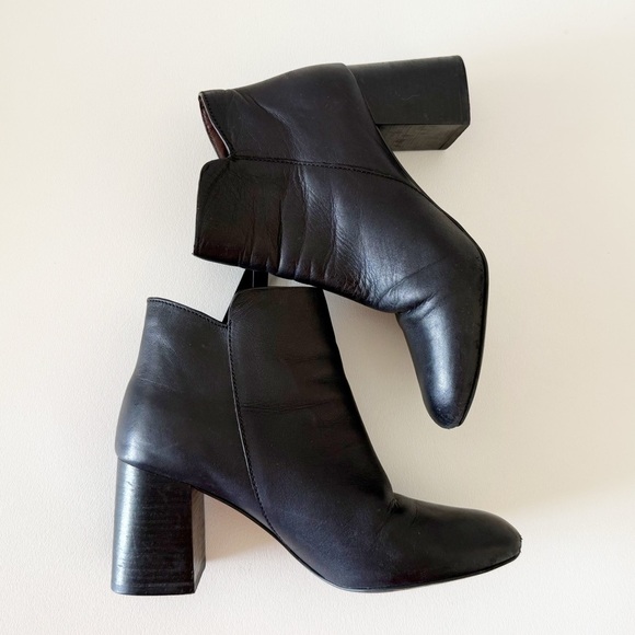 See By Chloe Boots Louise Ankle Leather Block Heel Casual Chic Minimal Black 7 - Picture 9 of 16